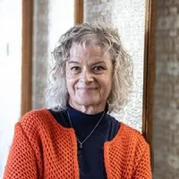 Linda Neville