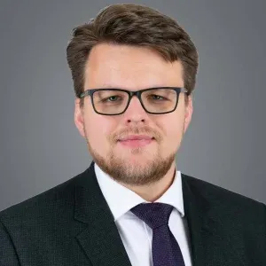 Peter-Hale-1